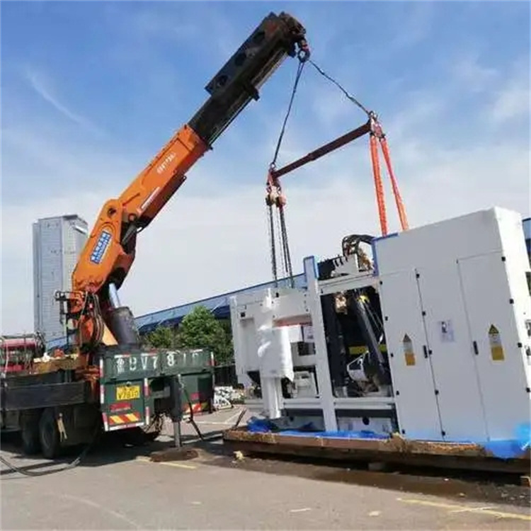 嘉鱼附近小吊车联系方式|8-16吨|本地及时服务