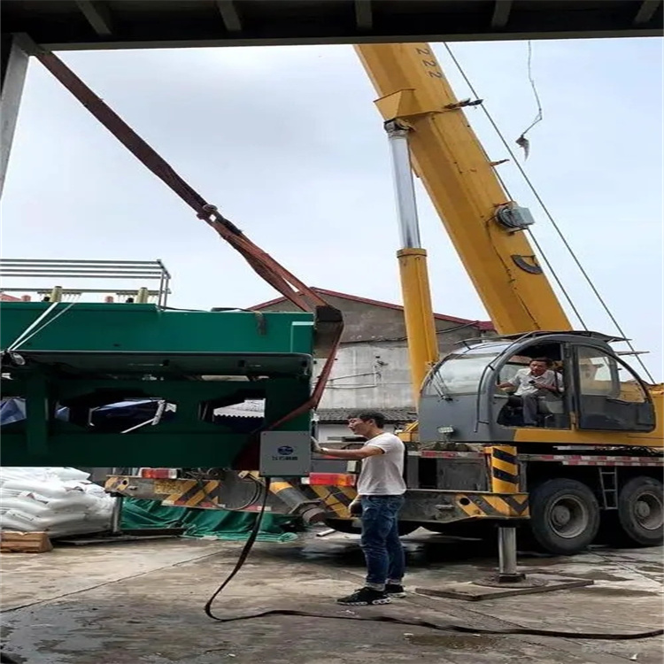 嘉鱼大吨位吊车租赁应急保障方案|化解突发吊装需求难题